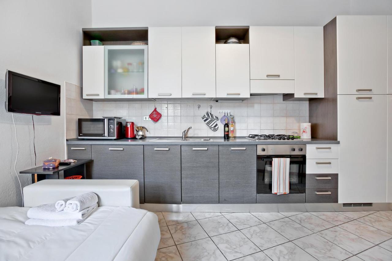 Cenisio Brilliant Flat Apartment Milan Exterior photo